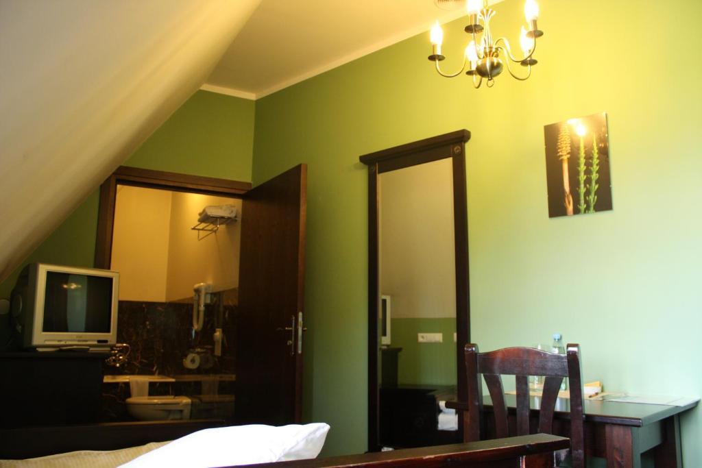 Klasztor Cedynia Hotel Room photo